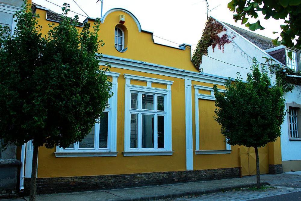 Happy Colours In Old Town Διαμέρισμα Κεσκεμέτ Εξωτερικό φωτογραφία